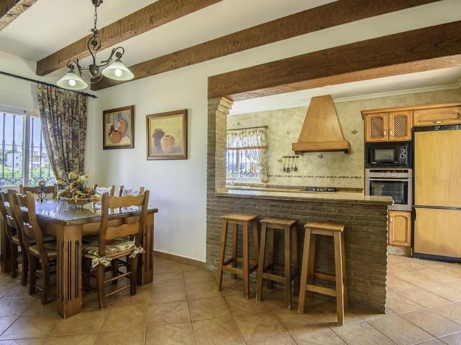 Vila Alcam El Cortijo Estepona Exteriér fotografie